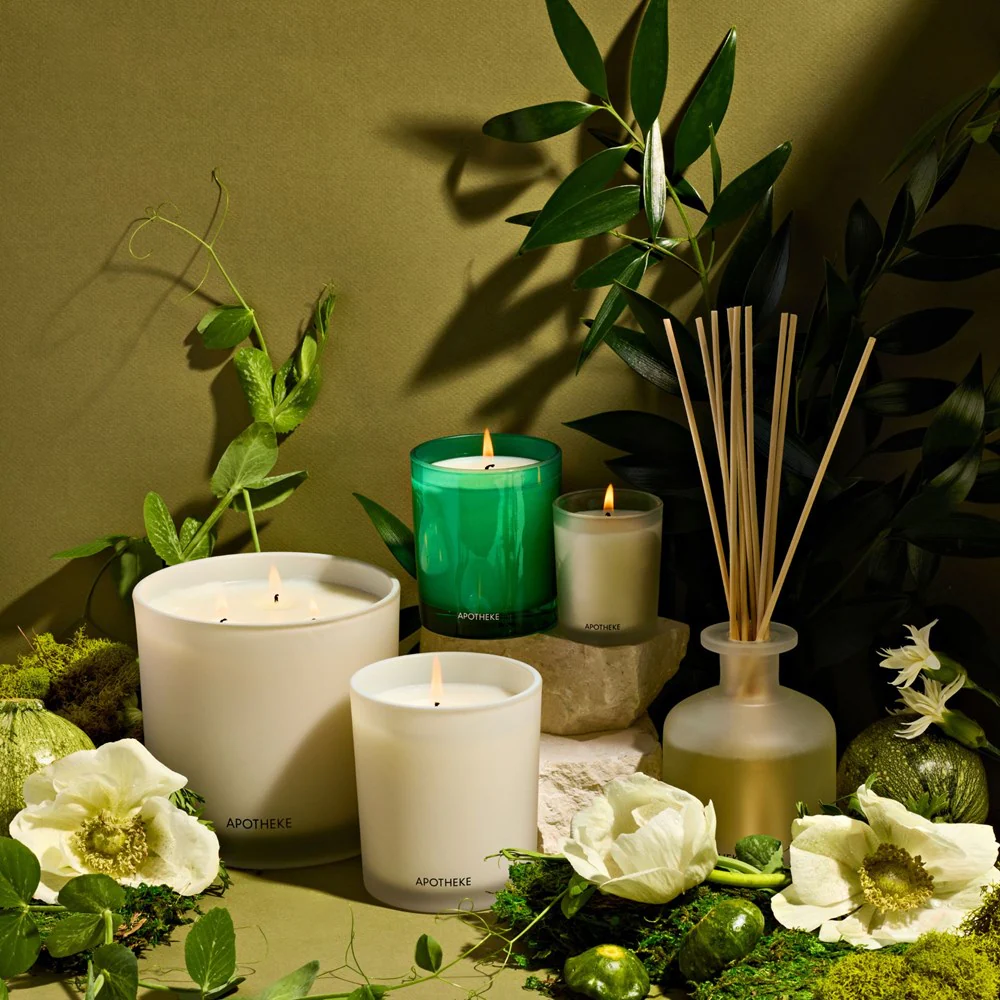 104-verdant-garden-classic-candle-3.webp Verdant Garden Classic Candle