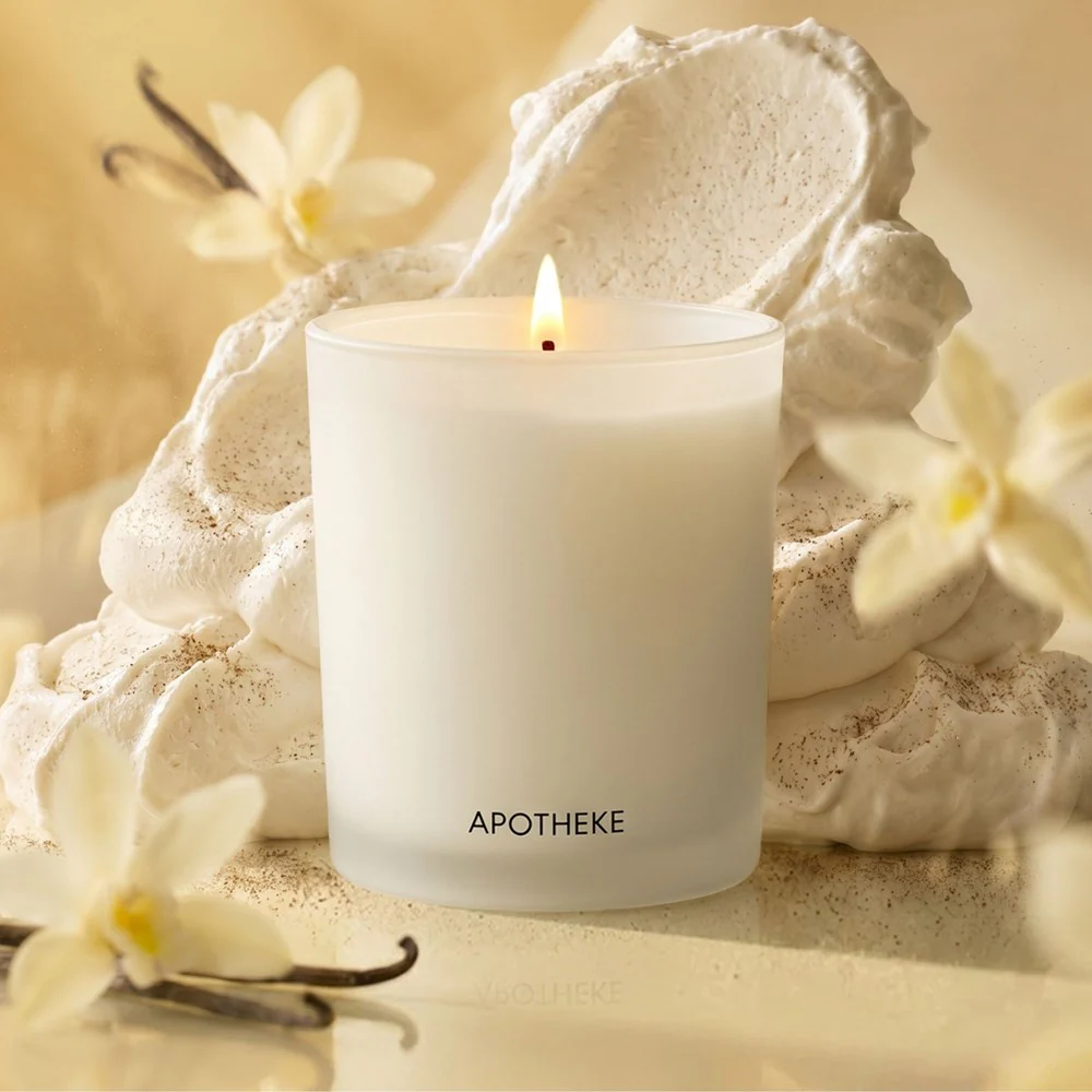 211-vanilla-cream-classic-candle-2.webp Vanilla Cream Classic Candle